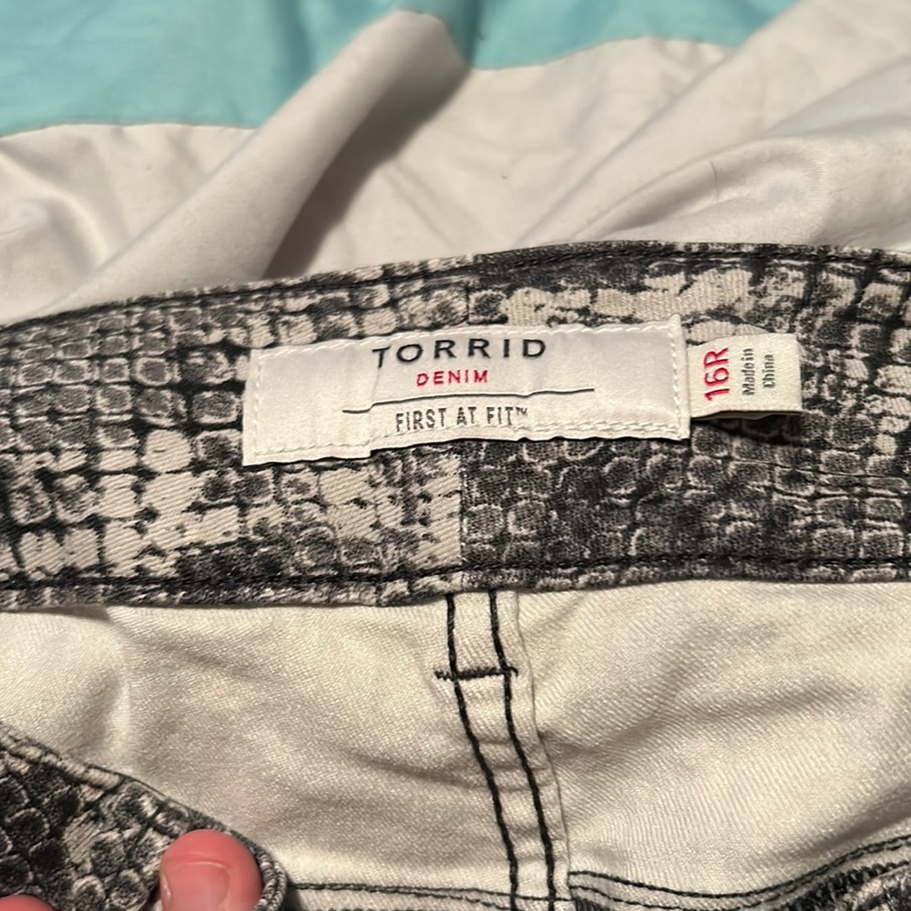 New without tag never warn snake like print Jean material 16R